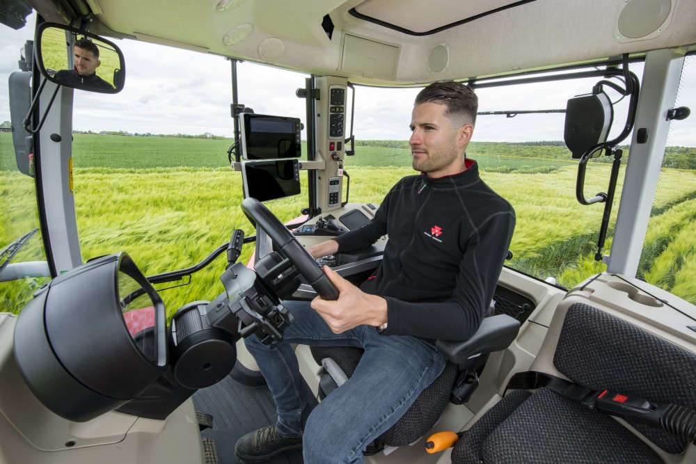 MF-7S-190_STATIC-AND-DETAILS_BEZU_0521-656_181649